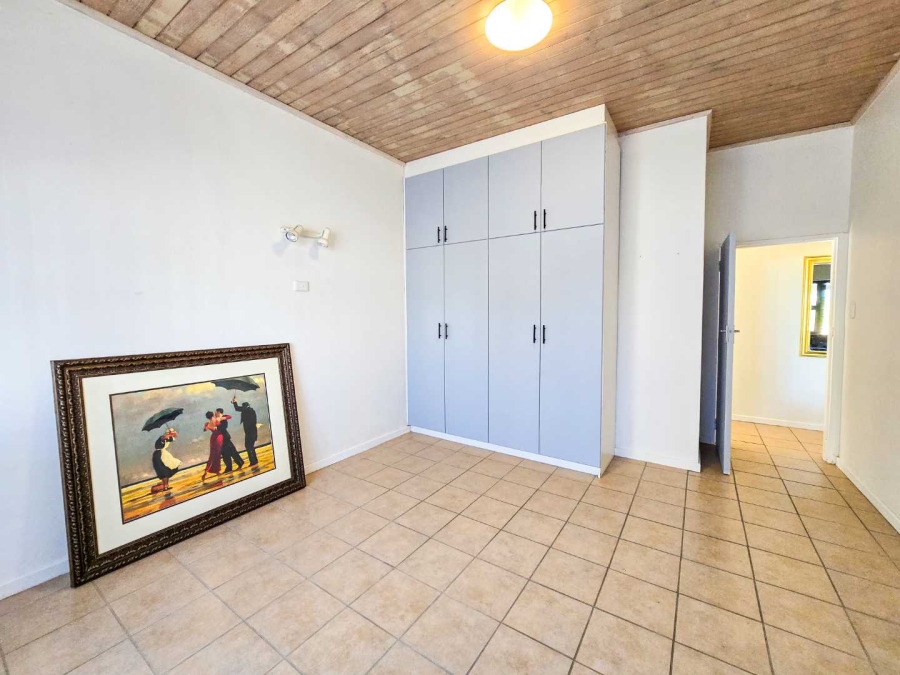 2 Bedroom Property for Sale in Stilbaai Wes Western Cape